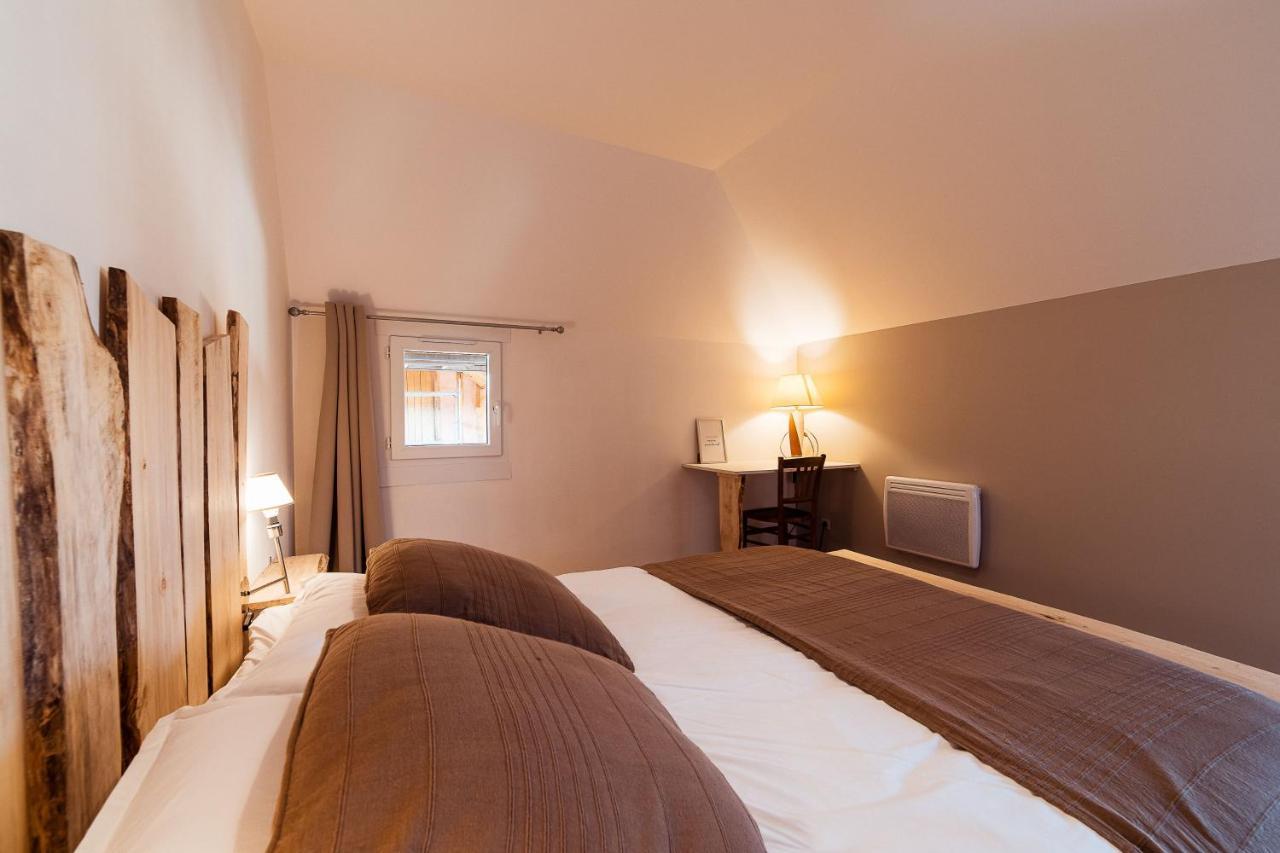 Maison Calme 14 Personnes, Piscine, Jardin Et Parking 부셰레 외부 사진