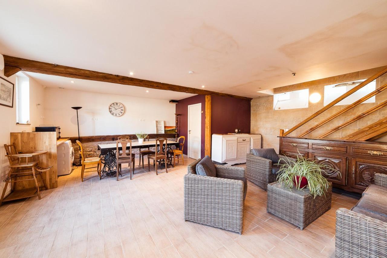 Maison Calme 14 Personnes, Piscine, Jardin Et Parking 부셰레 외부 사진