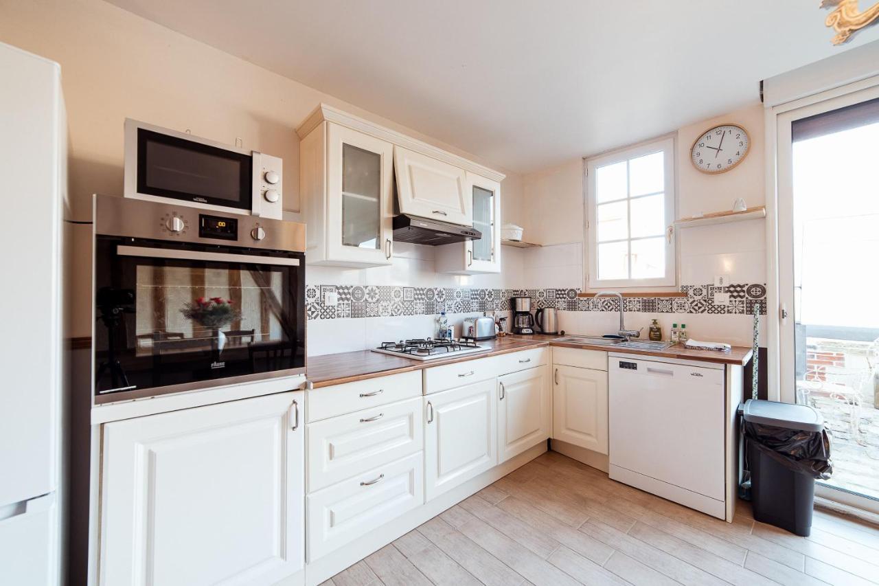 Maison Calme 14 Personnes, Piscine, Jardin Et Parking 부셰레 외부 사진