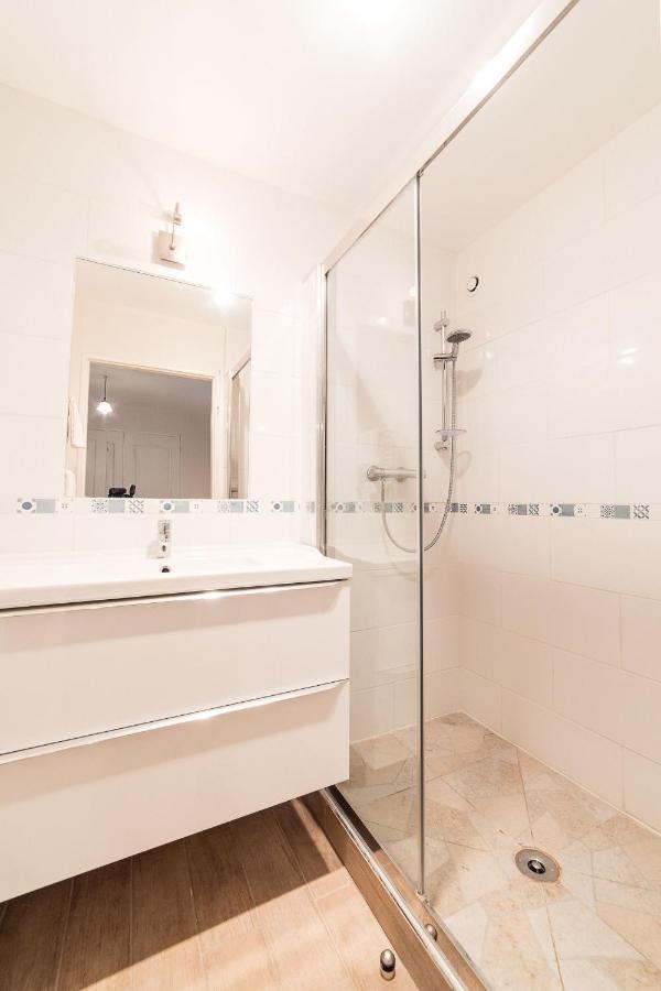 Maison Calme 14 Personnes, Piscine, Jardin Et Parking 부셰레 외부 사진