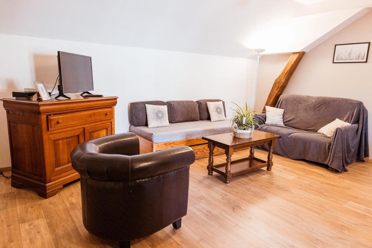 Maison Calme 14 Personnes, Piscine, Jardin Et Parking 부셰레 외부 사진