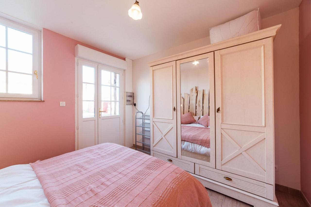 Maison Calme 14 Personnes, Piscine, Jardin Et Parking 부셰레 외부 사진